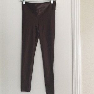 Metallic burgundy workout leggings by Koran